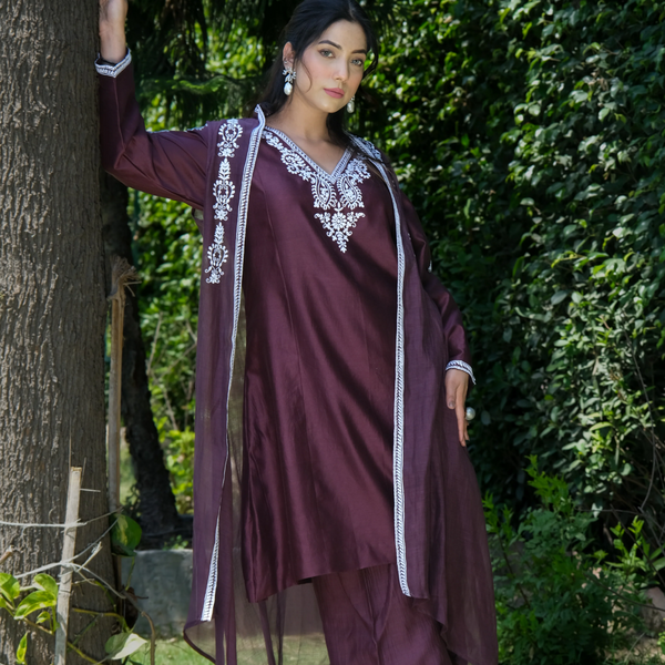 PLUM MUL CHANDERI kurta set is a 3pc set